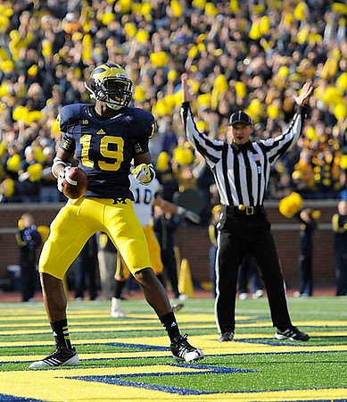Devin Funchess (19)