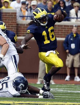 Denard Robinson (16)