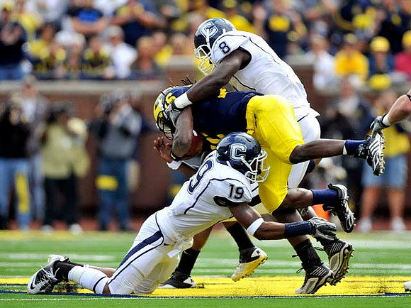 Denard Robinson (16)