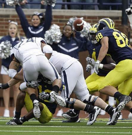 J.T. Floyd (12), Craig Roh (88), and Cameron Gordon (4)