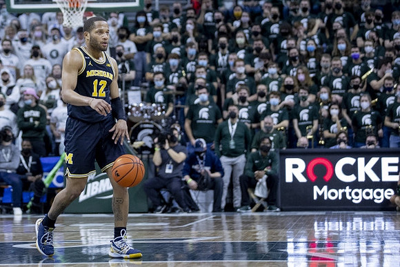 DeVante' Jones (12)