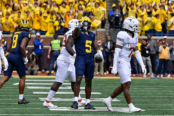 Tyler Morris (8) and C.J. Charleston (5)