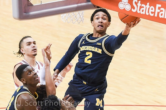 Moussa Diabate (14) and Kobe Bufkin (2)