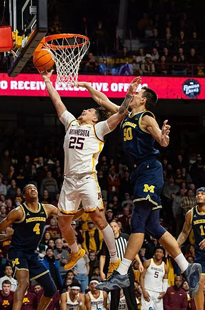 Nimari Burnett (4), Vladislav Goldin (50), and Roddy Gayle Jr. (11)