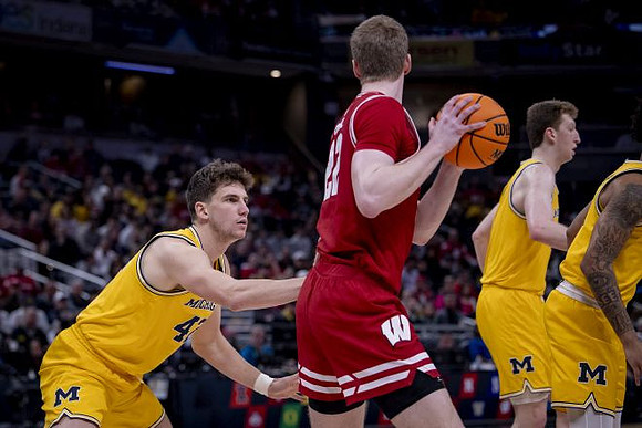 Will Tschetter (42) and Danny Wolf (1)