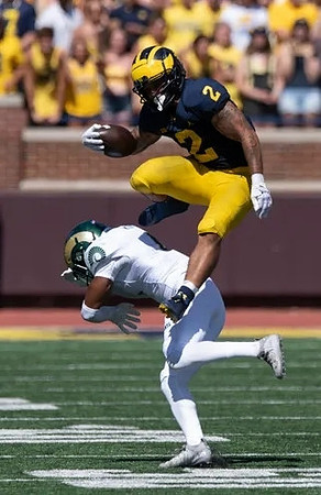 Blake Corum (2)