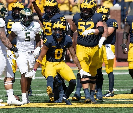 Olusegun Oluwatimi (55), Zak Zinter (65), Karsen Barnhart (52), Cade McNamara (12), and Ronnie Bell (8)