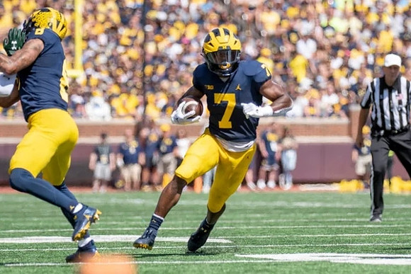 Ronnie Bell (8) and Donovan Edwards (7)