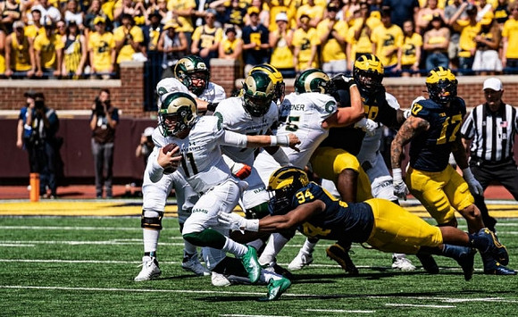 Jaydon Hood (34) and Braiden McGregor (17)