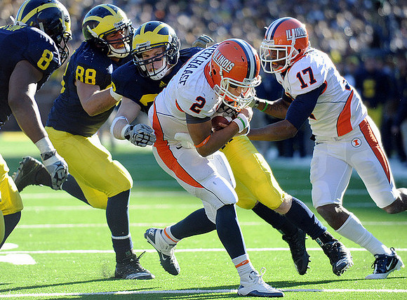 Jonas Mouton (8), Craig Roh (88), and Jordan Kovacs (32)