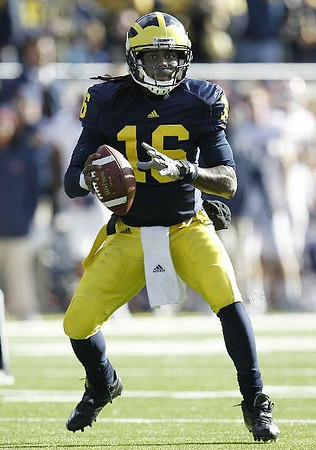Denard Robinson (16)