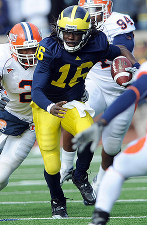 Denard Robinson (16)