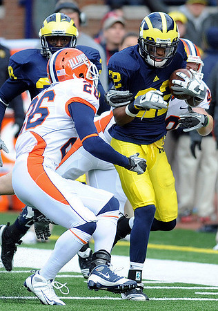 Al Backey (38) and Darryl Stonum (22)
