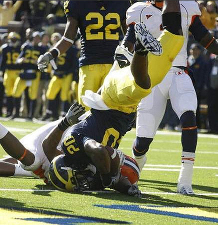 Michael Shaw (20) and Darryl Stonum (22)