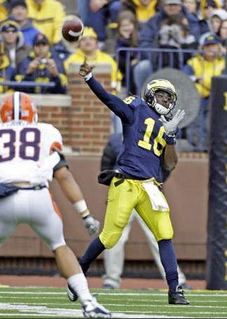 Denard Robinson (16)