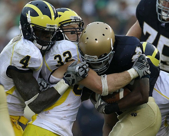 Cameron Gordon (4) and Jordan Kovacs (32)