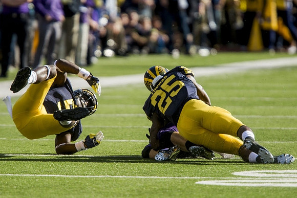 Jabrill Peppers (5) and Dymonte Thomas (25)