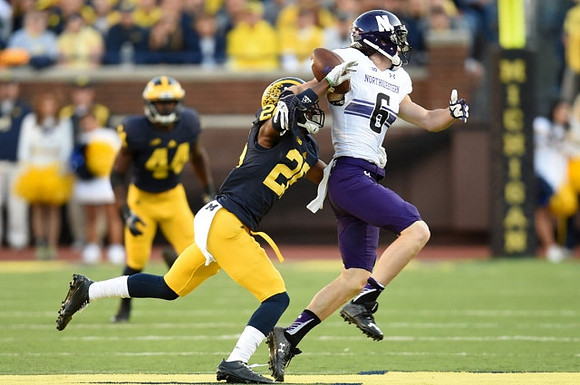 Delano Hill (44) and Dymonte Thomas (25)