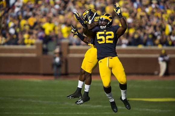 Dymonte Thomas (25) and Royce Jenkins-Stone (52)