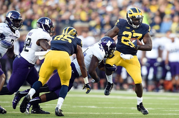 Maurice Ways (85) and Derrick Green (27)