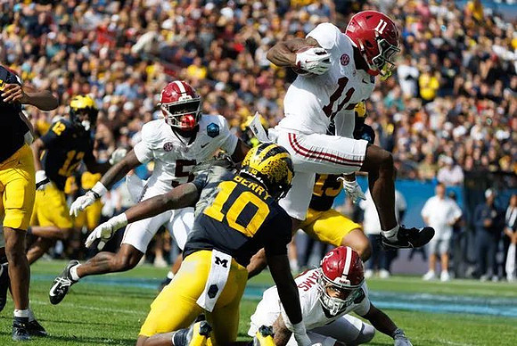 Aamir Hall (12) and Zeke Berry (10)