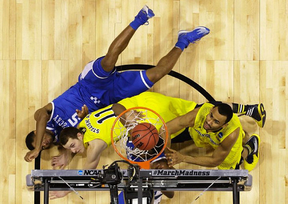 Nik Stauskas (11) and Jon Horford (15)
