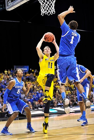 Nik Stauskas (11)