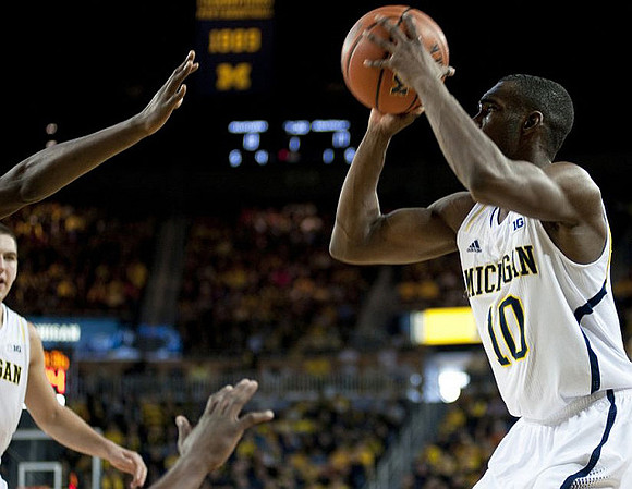 Tim Hardaway Jr. (10) and Mitch McGary (4)