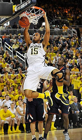 Jon Horford (15)