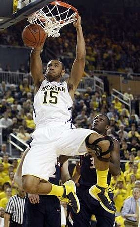 Jon Horford (15)