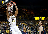 Jon Horford (15)