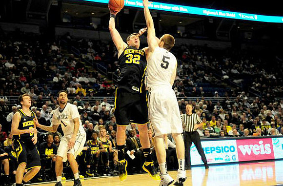 Ricky Doyle (32) and Spike Albrecht (2)
