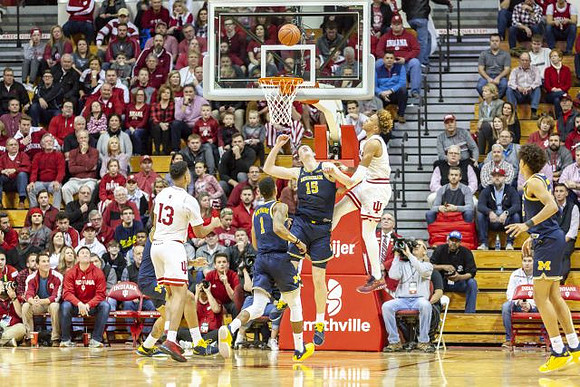 Charles Matthews (1), Jon Teske (15), and Jordan Poole (2)