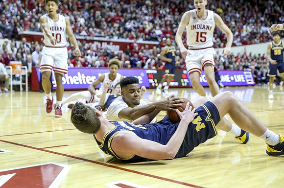 Jon Teske (15) and Eli Brooks (55)