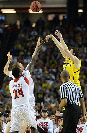 Nik Stauskas (11)