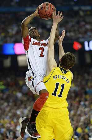 Nik Stauskas (11)