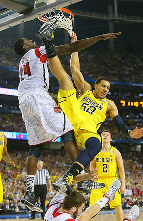Jordan Morgan (52) and Spike Albrecht (2)