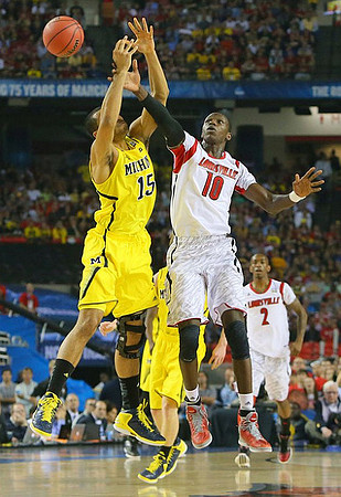 Jon Horford (15)
