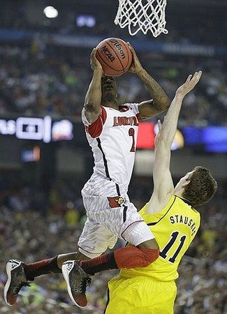 Nik Stauskas (11)