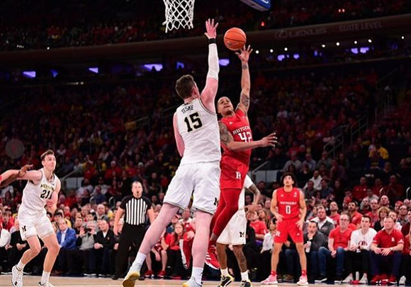 Franz Wagner (21), Jon Teske (15), and Zavier Simpson (3)
