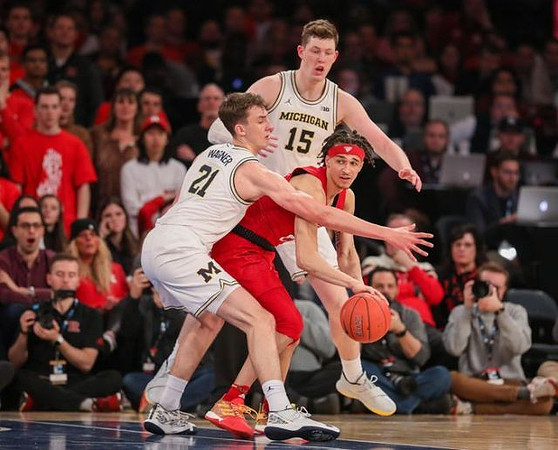 Franz Wagner (21) and Jon Teske (15)