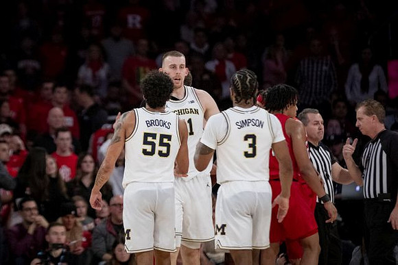 Eli Brooks (55), Austin Davis (51), and Zavier Simpson (3)