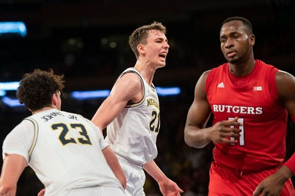Brandon Johns Jr. (23) and Franz Wagner (21)