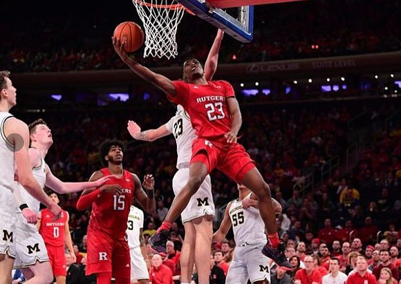 Franz Wagner (21), Jon Teske (15), Zavier Simpson (3), Brandon Johns Jr. (23), and Eli Brooks (55)