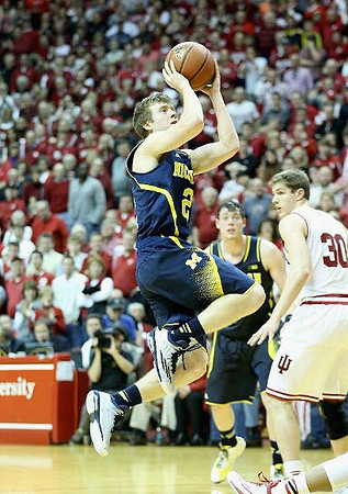 Spike Albrecht (2) and Ricky Doyle (32)