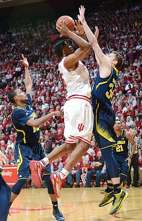 Muhammad-Ali Abdur-Rahkman (12), Ricky Doyle (32), and Zak Irvin (21)