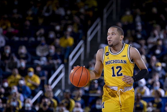 DeVante' Jones (12)