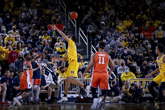 Caleb Houstan (22) and Kobe Bufkin (2)