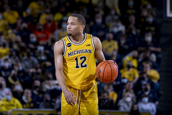 DeVante' Jones (12)