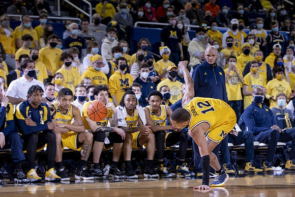 DeVante' Jones (12)